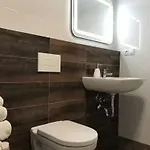 Romantic Apartment By The City Center